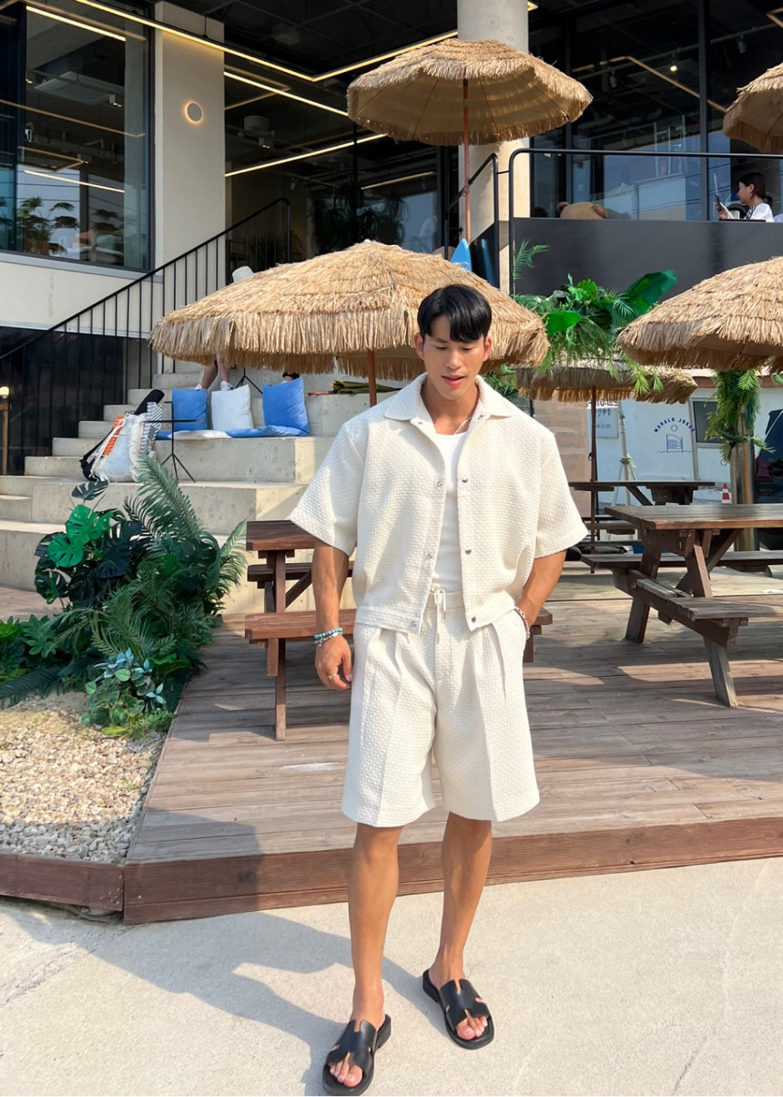 8970802C-D375-49C8-8E79-04F9D37E78BC