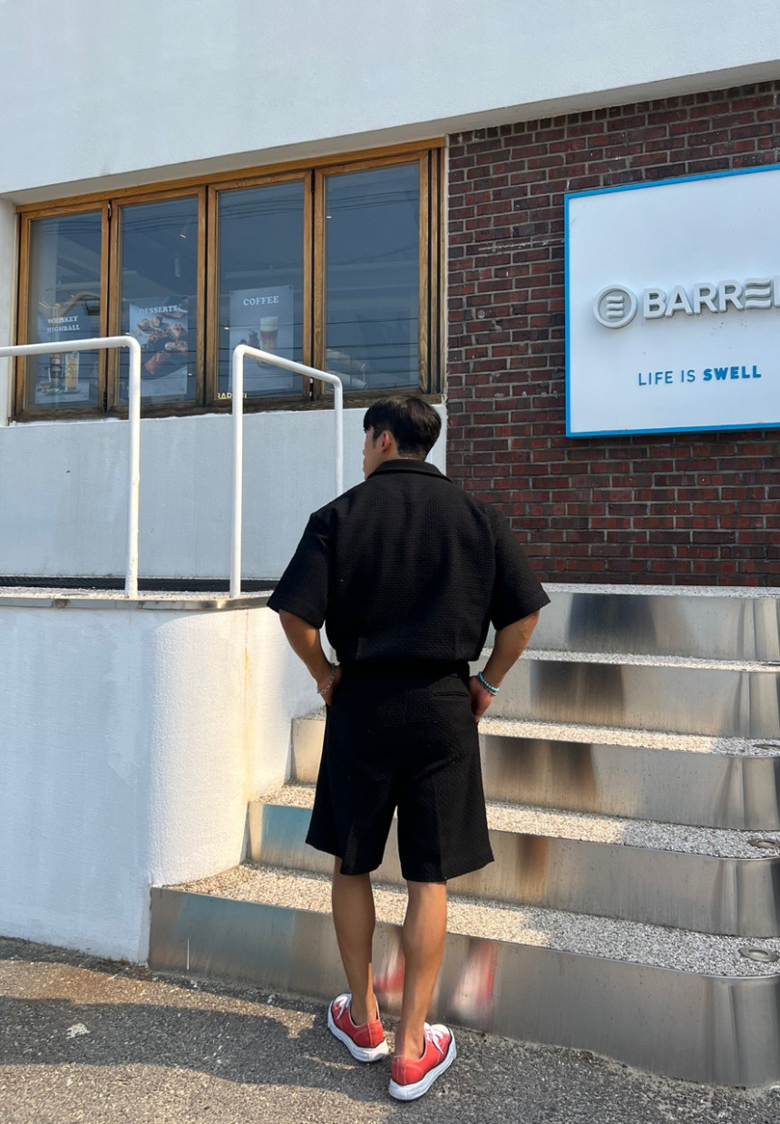 B29C89E4-FF9B-4443-8B77-0C60E62EA906