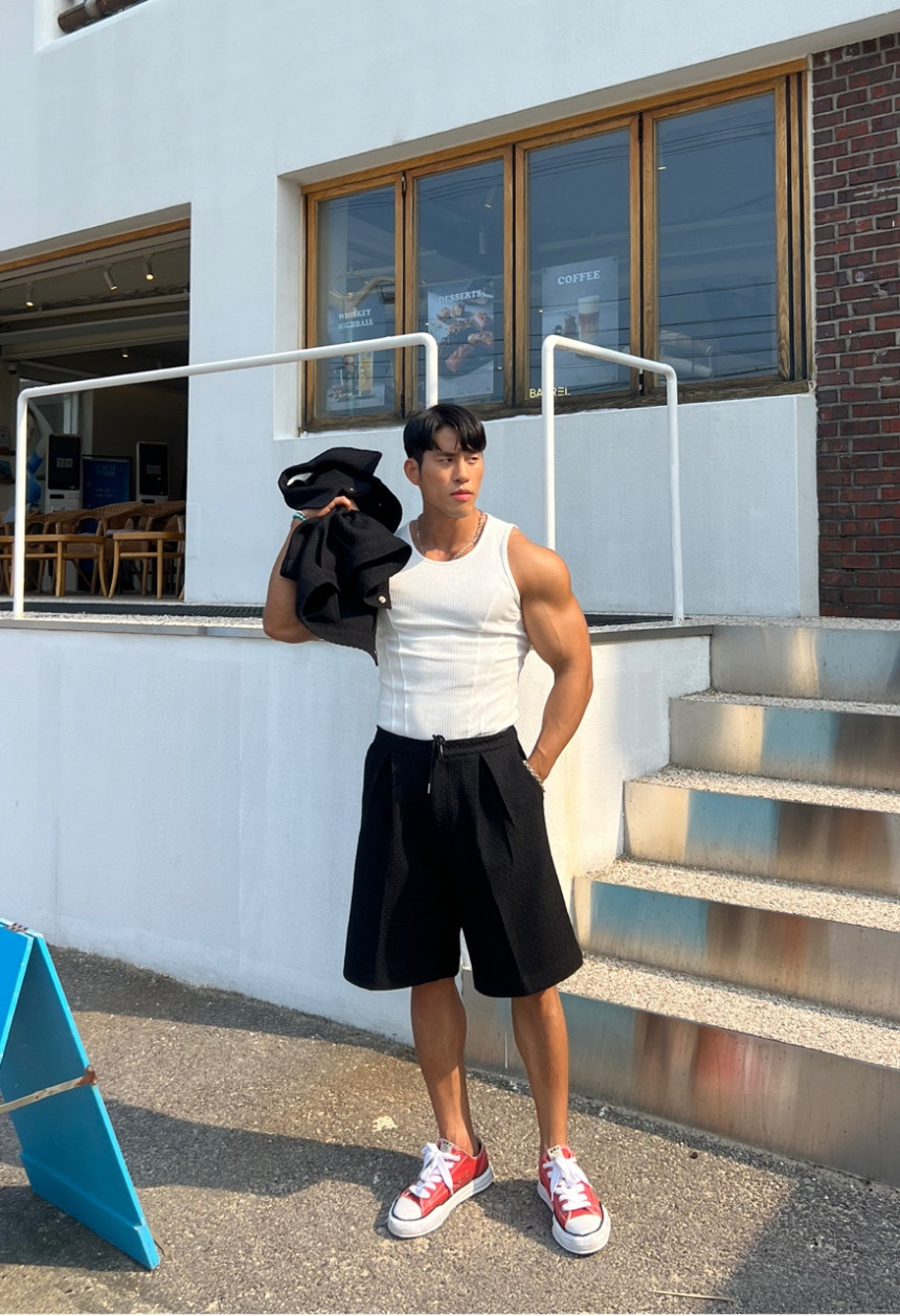 4B0E03F2-C28F-4E1C-8BE8-859DA2F0FCF0