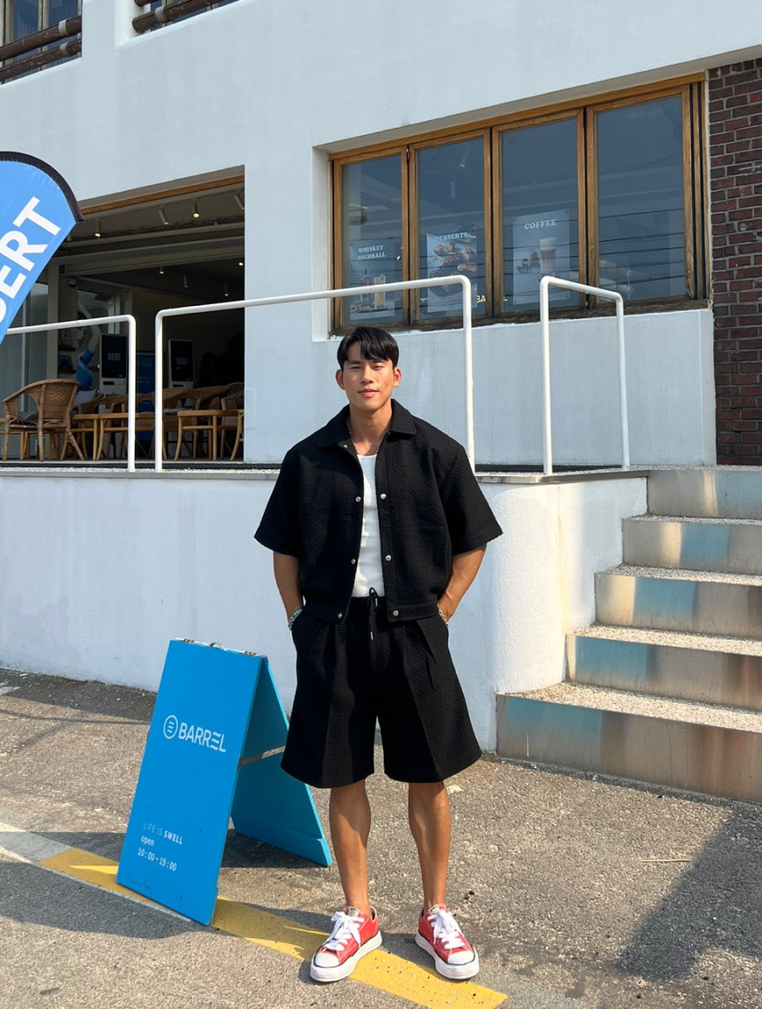 ED831A51-35A5-4E4D-B26D-9EE7B36E4839