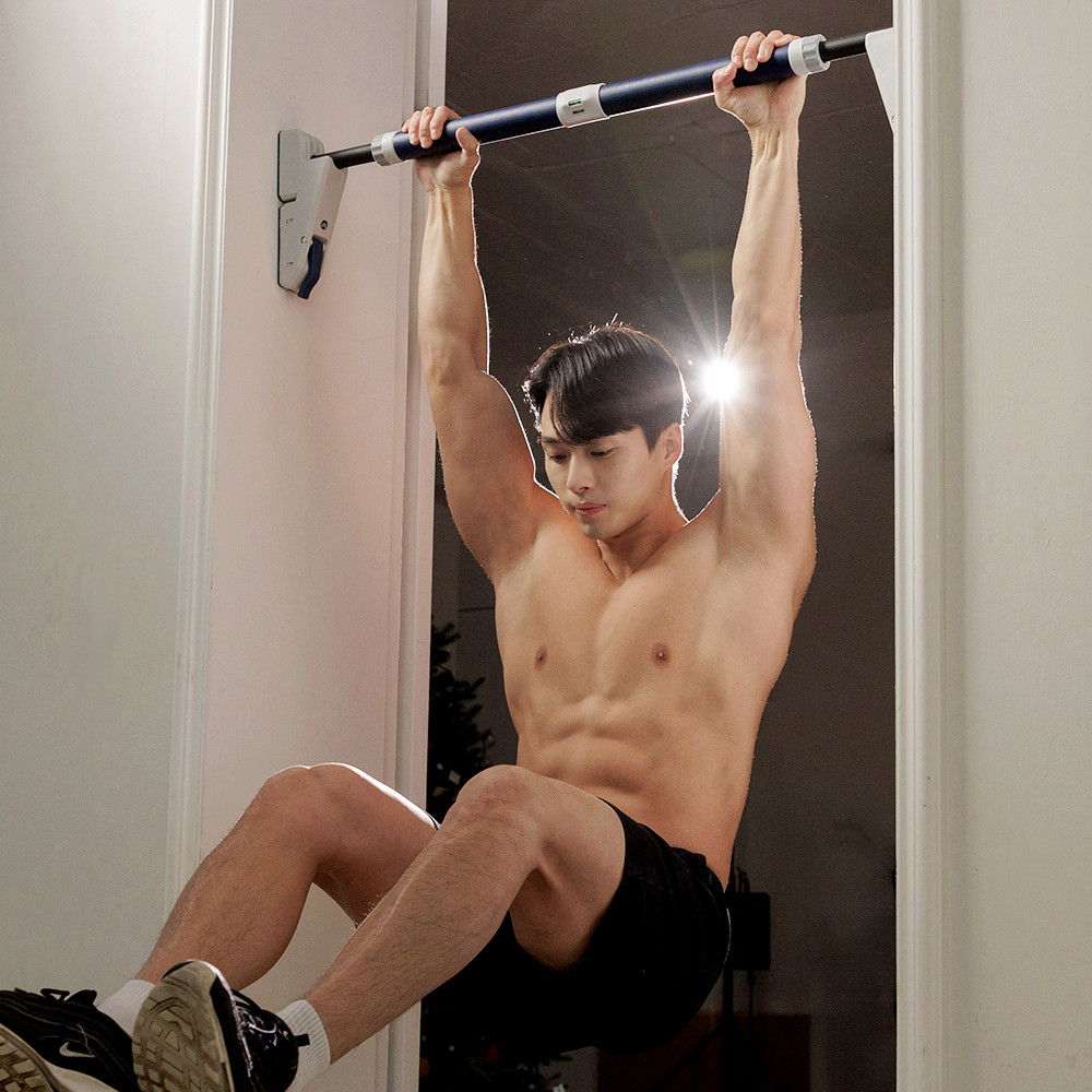 멜킨 가정용 문틀철봉 실내 턱걸이 홈트 락튼타이탄 철봉 운동기구 풀업바 방문 틈 도어짐