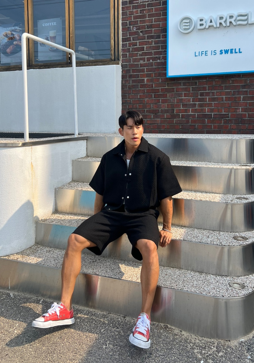 4F35D357-AD4A-47CE-AEEF-7872A8BA4157