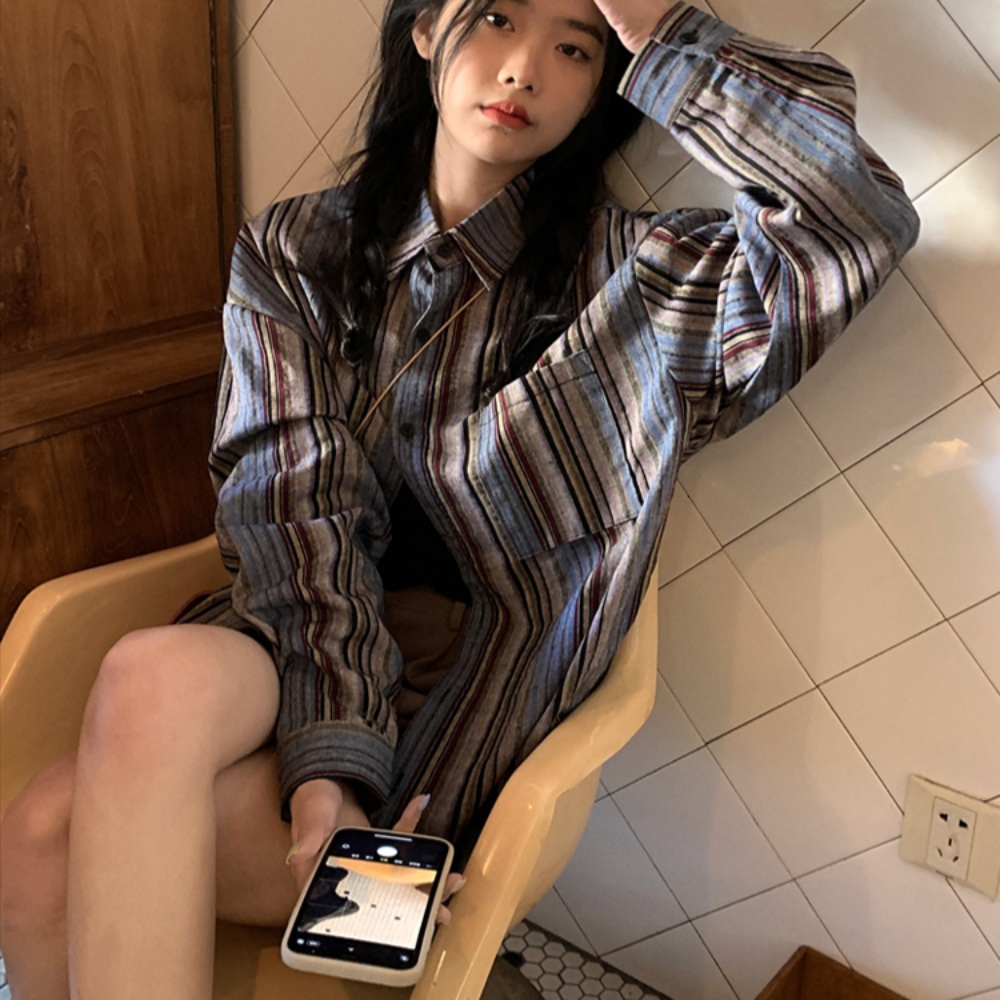 지락이의 뛰뛰빵빵 이영지 셔츠 블라우스 스트라이프 봄 의상 옷 패션 - 메인 이미지