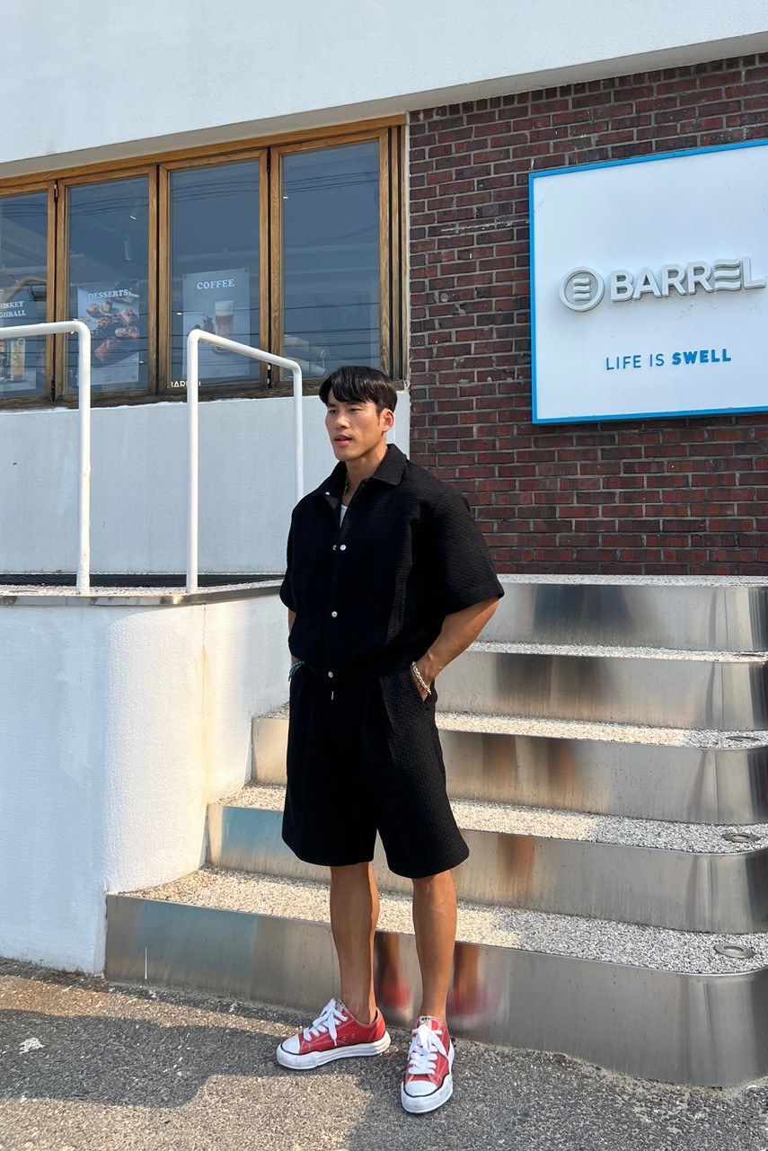 18619836-2C33-462E-988D-CC2D7D6D7F72