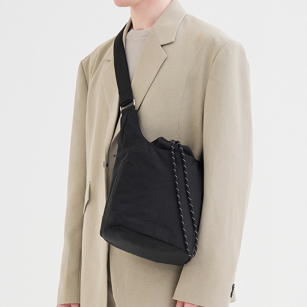 내셔널 퍼블리시티 BELLFORD NX 크로스백 블랙