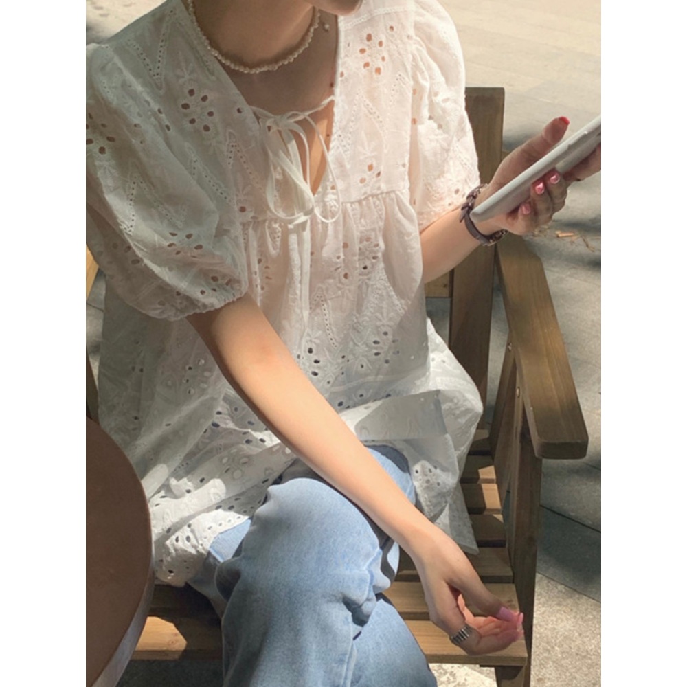 펀칭 브이넥 블라우스 반팔퍼프 리본타이 레이스 여름 원피스 프렌치 감성 화이트 - 상세 이미지 4