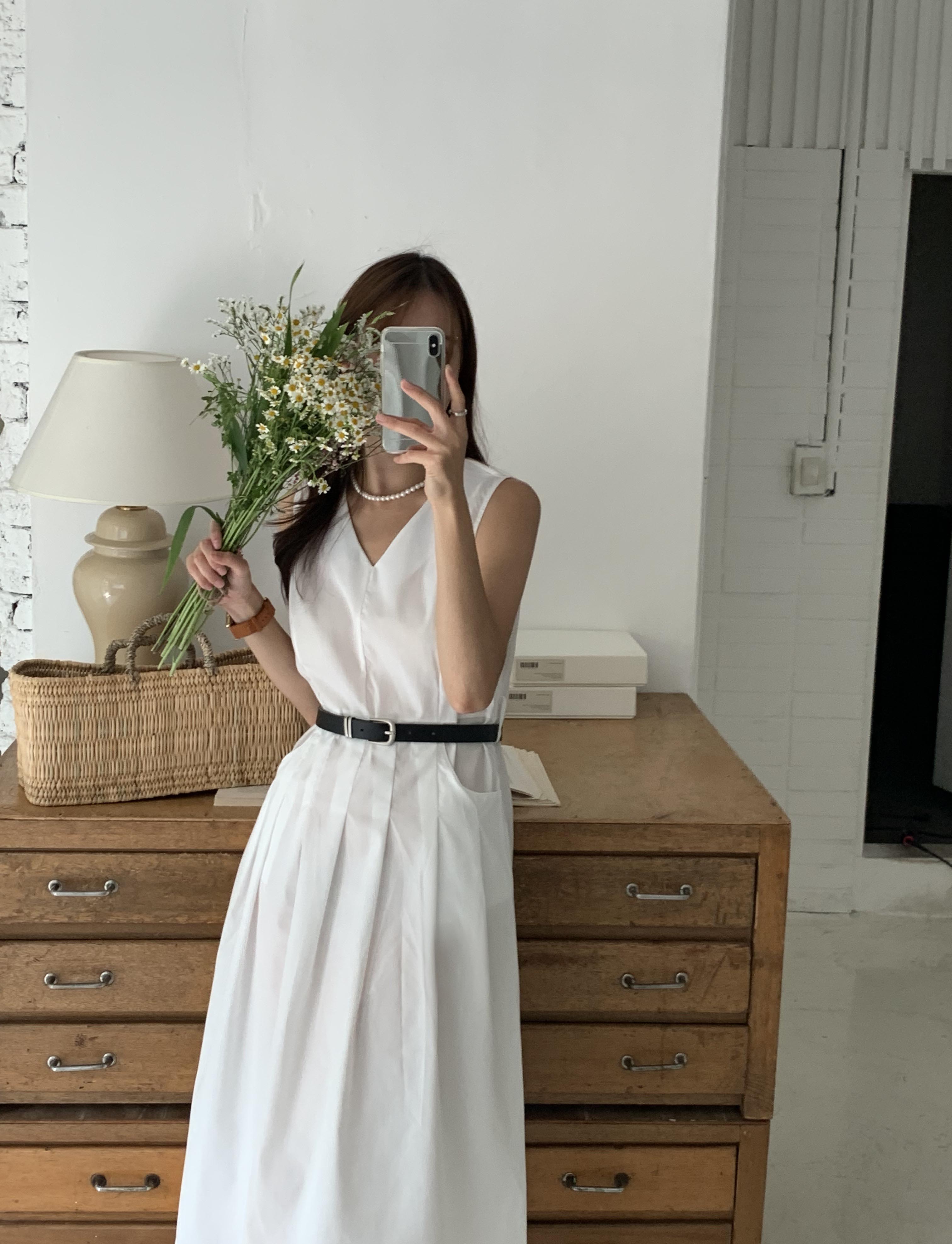 너츠 브이넥 민소매 핀턱 나시 뷔스티에 버클 벨트set 핀탁 플리츠 A라인 롱원피스 - 상세 이미지 4