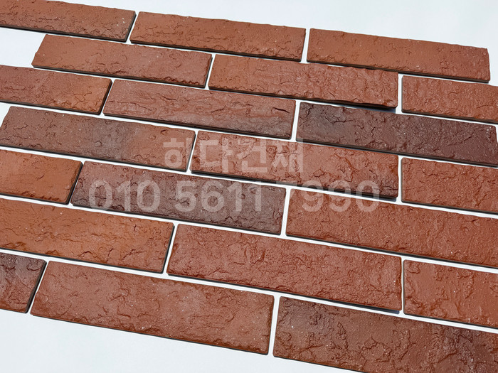 세라믹 킹타일 330x75x10T 레드(적밤색) / 하다건재 세라믹타일