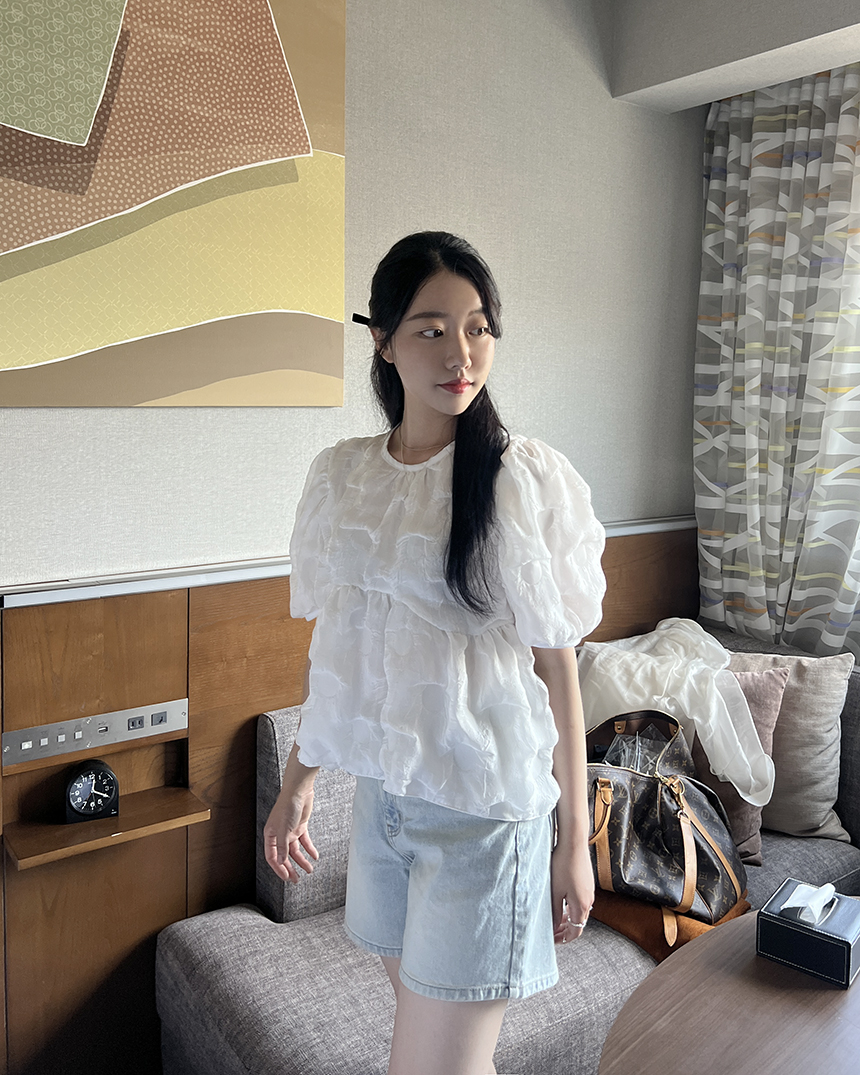 구름 퍼프소매 반팔블라우스 3color 상세 이미지 37