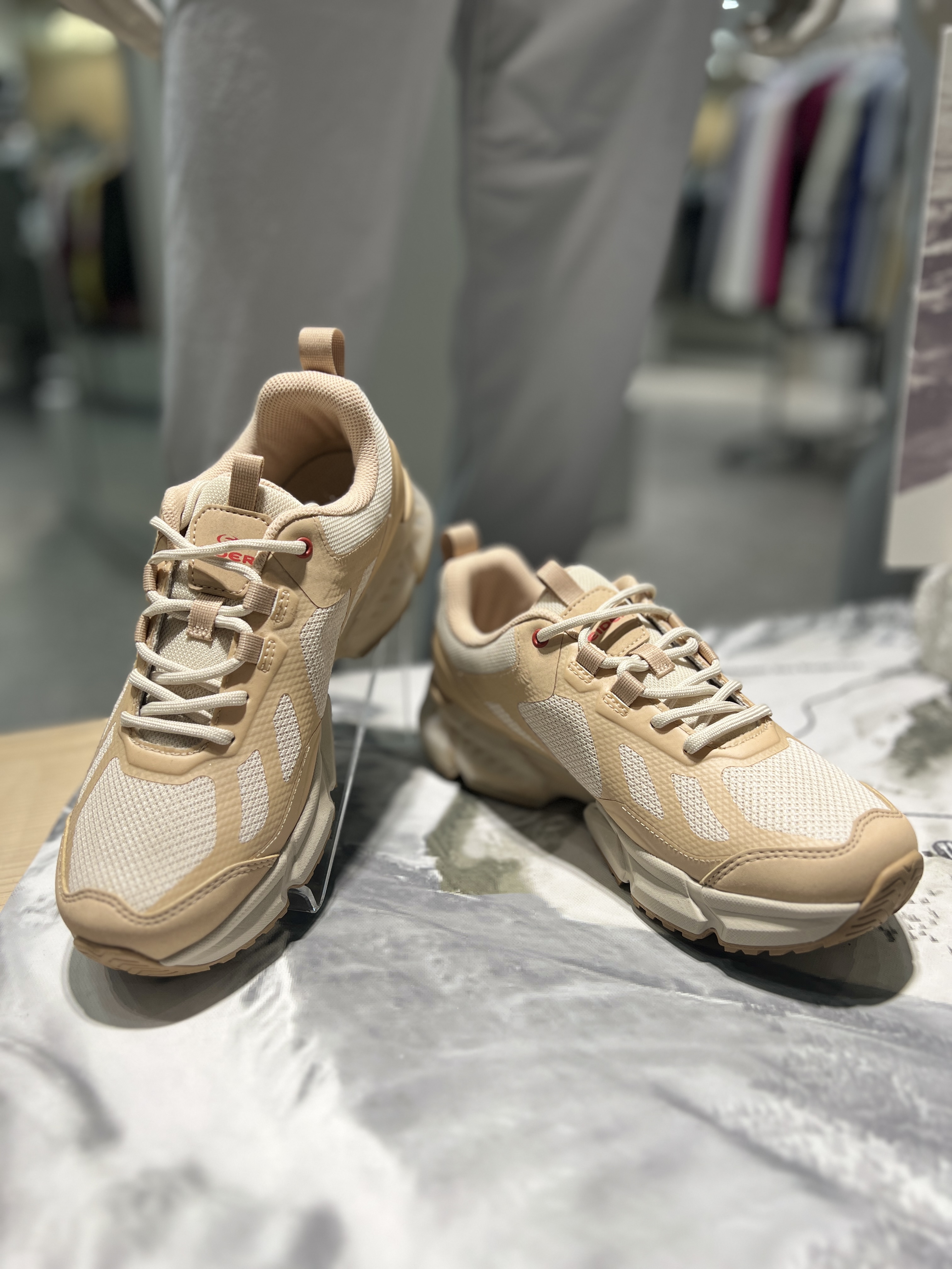 아이더 트레킹화 남여공용워킹화 퀀텀 네오 라이트 Z 23N28 - 상품 이미지