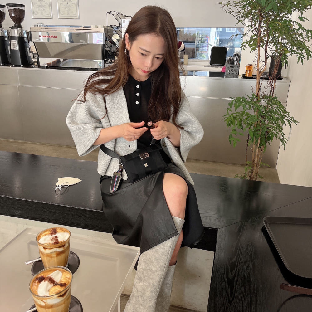 https://shop-phinf.pstatic.net/20240619_22/1718729362180qX2rV_JPEG/38227040953760288_416673246.jpeg?type=o1000