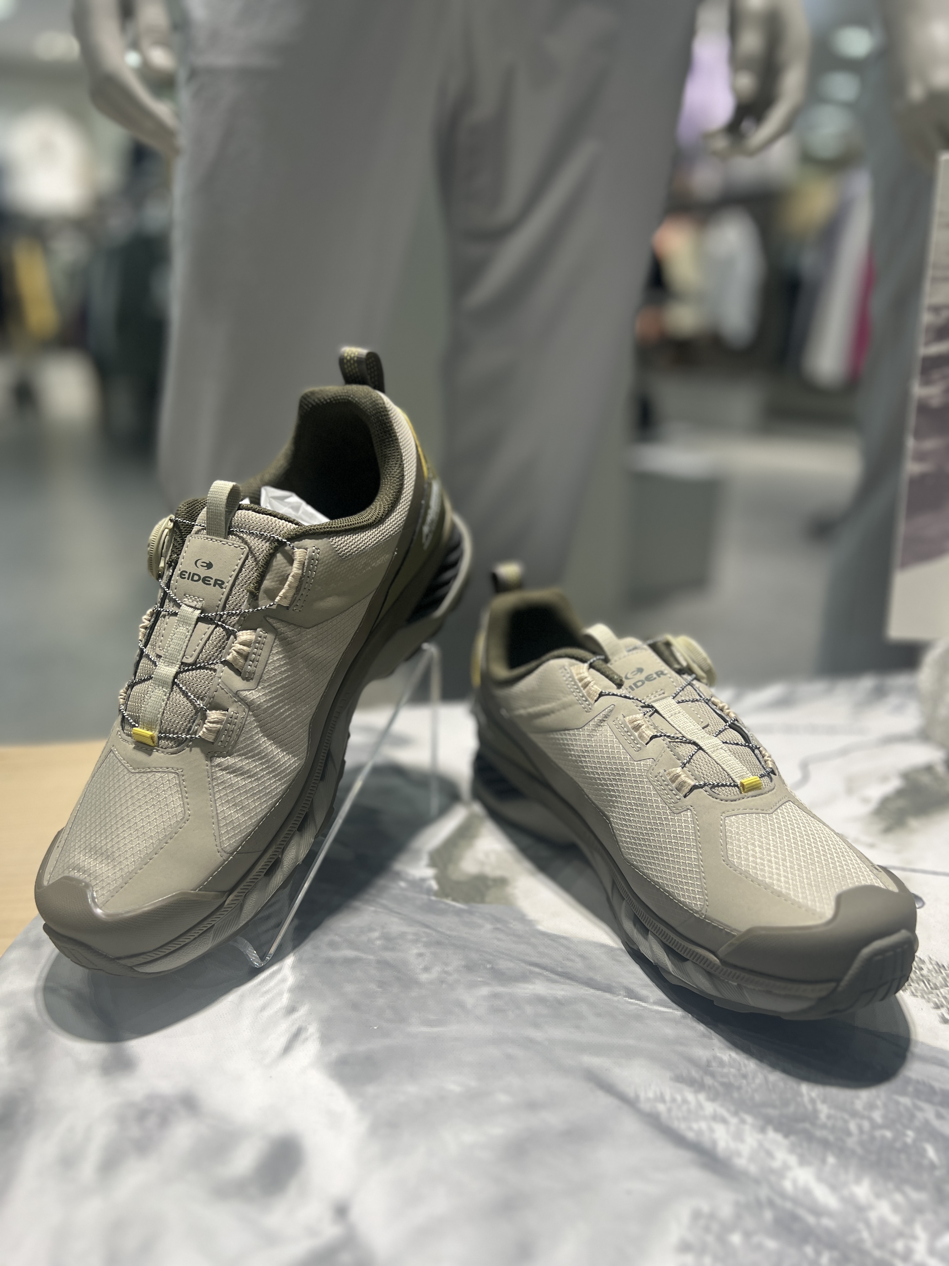 아이더 고어텍스 트레킹화 등산화 퀀텀 에어로쉴드 23G20