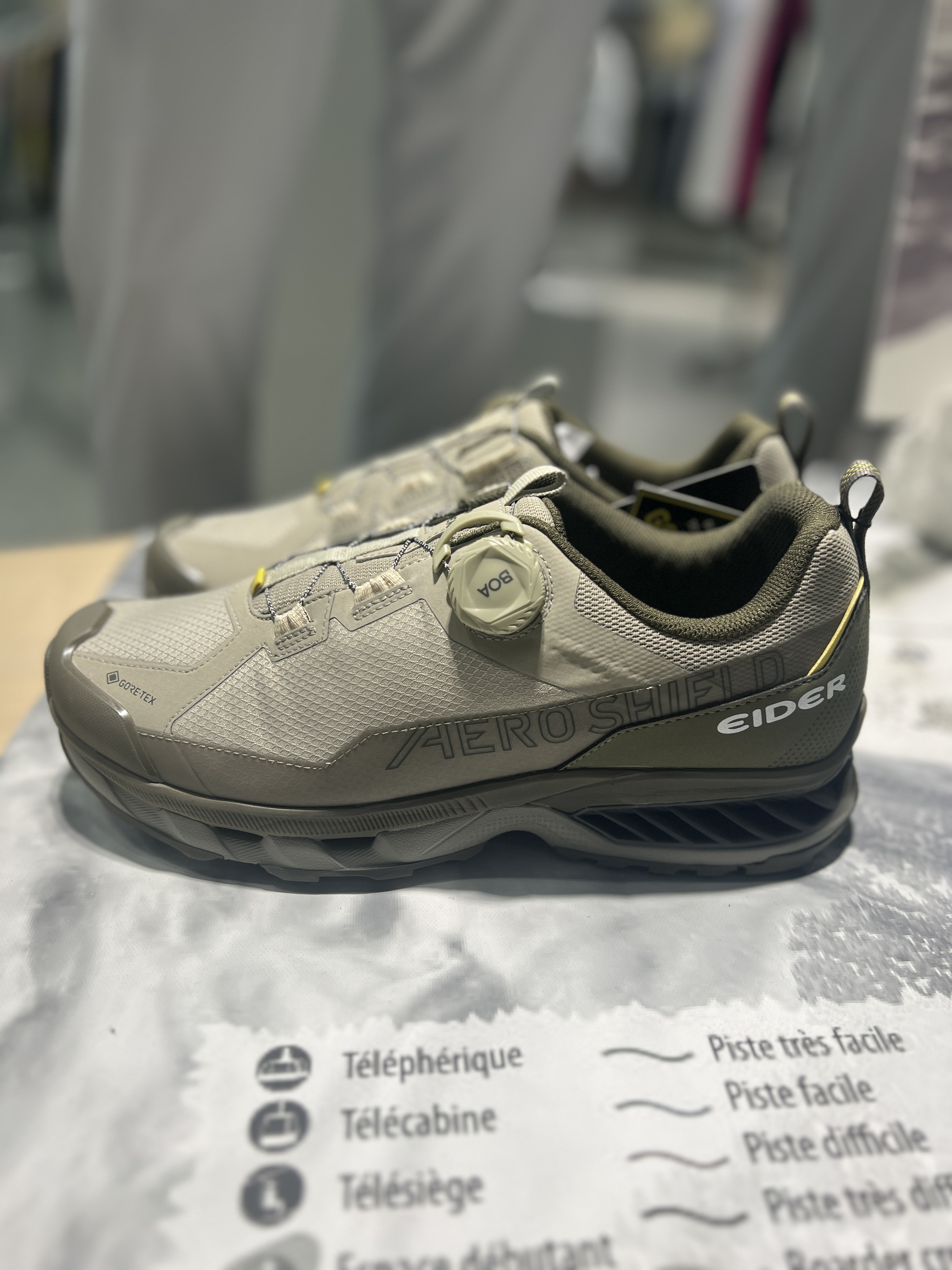 아이더 고어텍스 트레킹화 등산화 퀀텀 에어로쉴드 23G20 - 상세 이미지 4