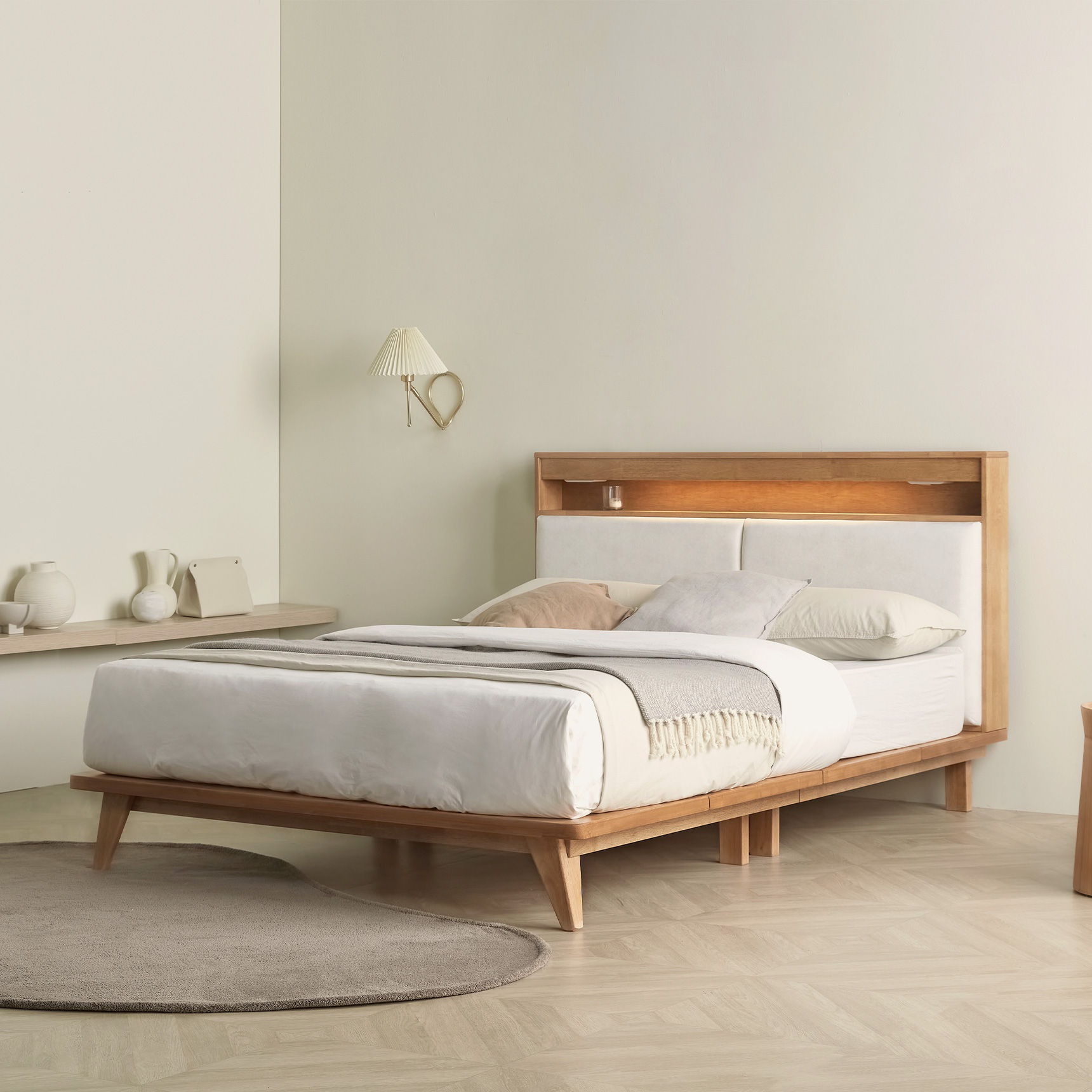 슬립퍼 스웨이드 원목 수납 침대프레임 호텔형 호텔침대 Q/K 다리형 침대