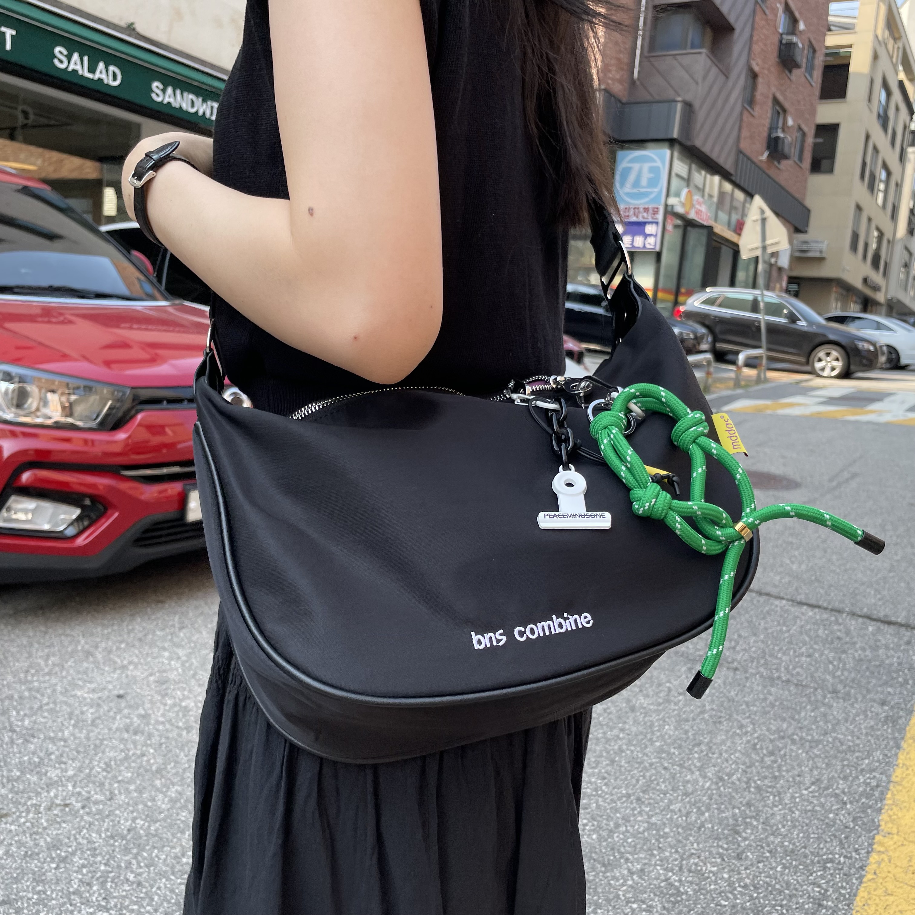 반달 여행용 크로스백 보부상 유럽여행가방 가벼운 핸드폰 슬링백 크로와상백 나일론 크로스