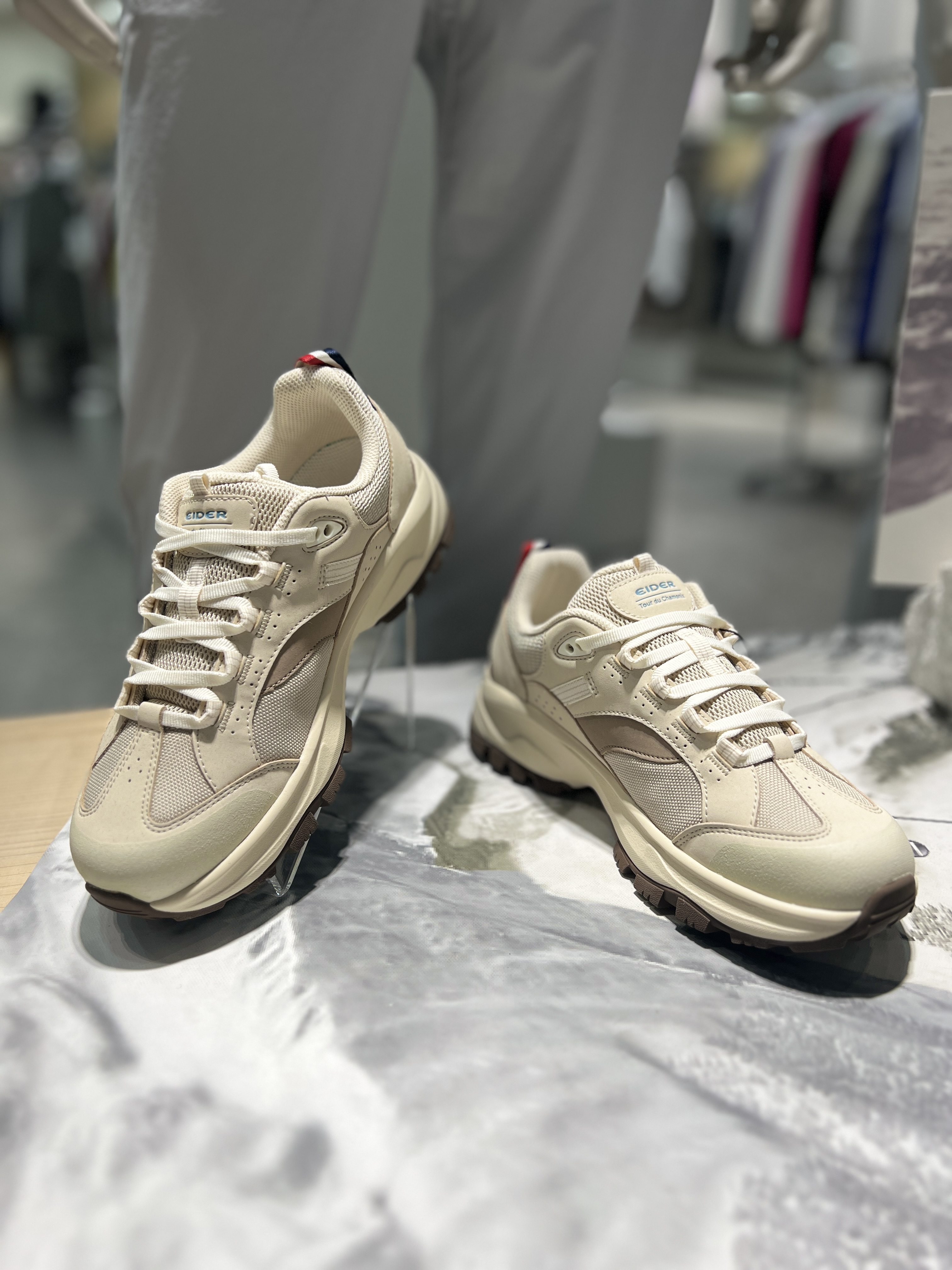 아이더 워킹화 캐쥬얼화 스니커즈 블랑 UF23N61 - 상품 이미지