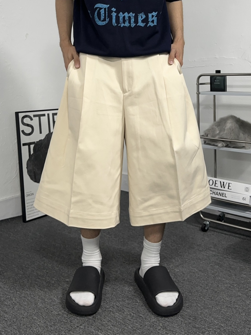 8A3EA81B-C9C1-4A8B-950A-C3399B5D7771