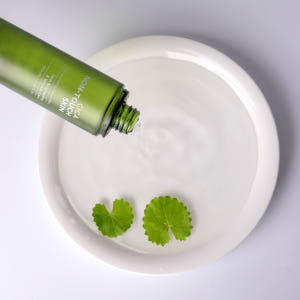 피부진정/병풀잎수 86% 포엘리에 옴므 시카 토너 미스트 남자 민감성 피... 솔직 후기 | 피부 타입별 분석 - 상품 이미지 3