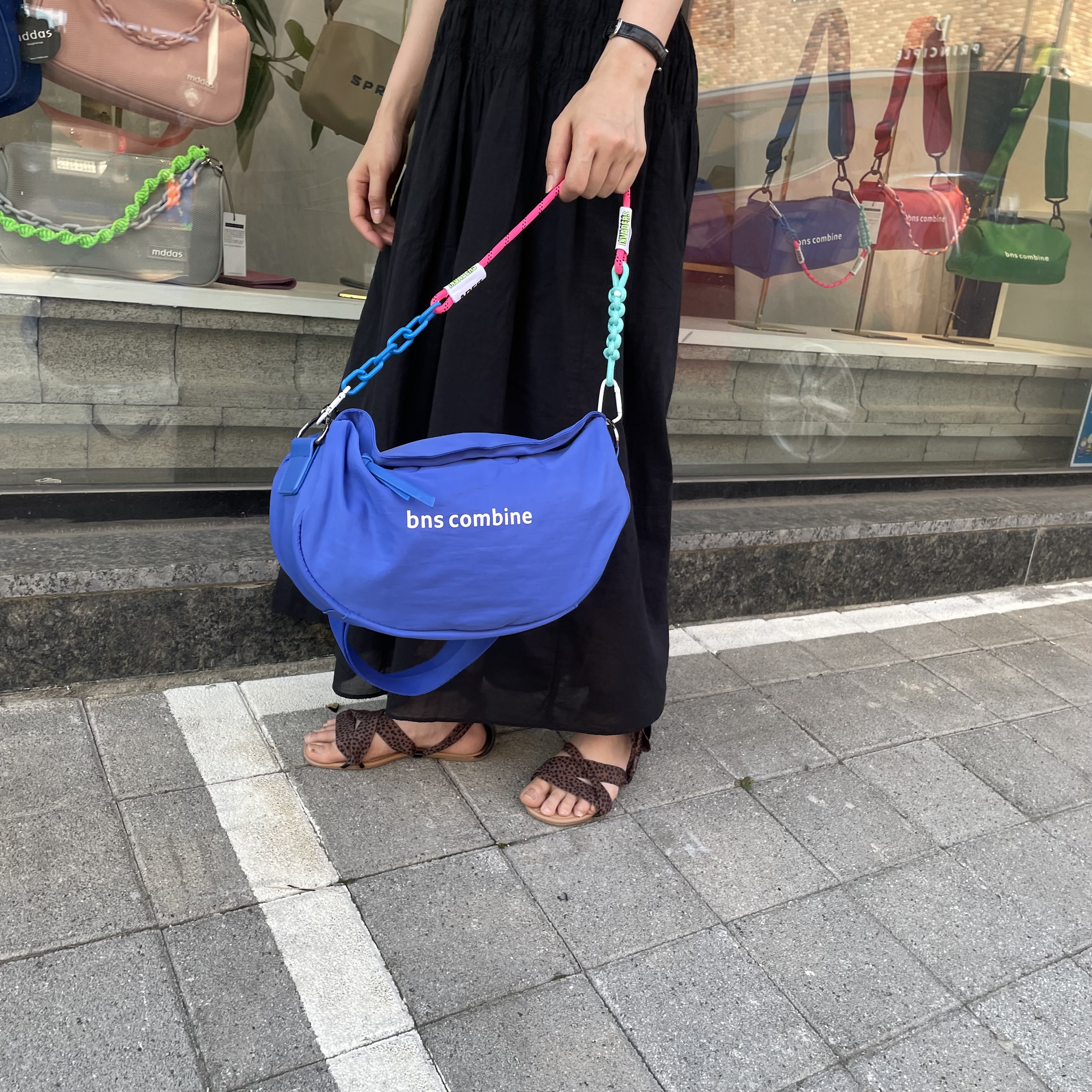 mddas 도난방지 여행용 크로스백 반달 보부상 유럽여행가방 슬링백 크로와상 나일론 미니