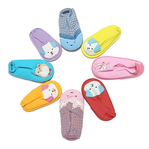 2pcs 어린이덧신 유치원 유아덧신 아동천실내화 미끄럼 방지 쿠션 거실화 천 슬리퍼 - 상품 이미지
