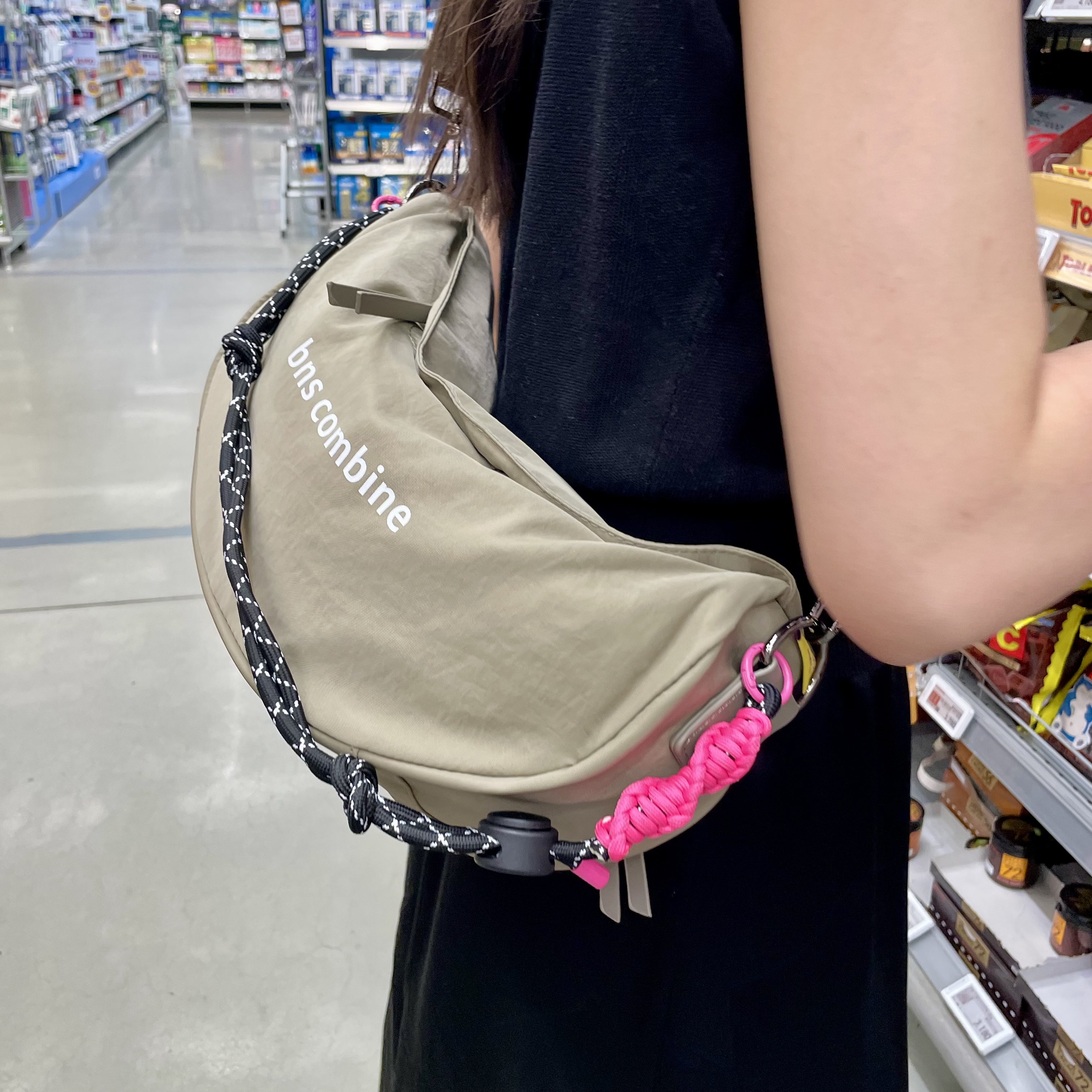 mddas 도난방지 여행용 크로스백 반달 보부상 유럽여행가방 슬링백 크로와상 나일론 미니