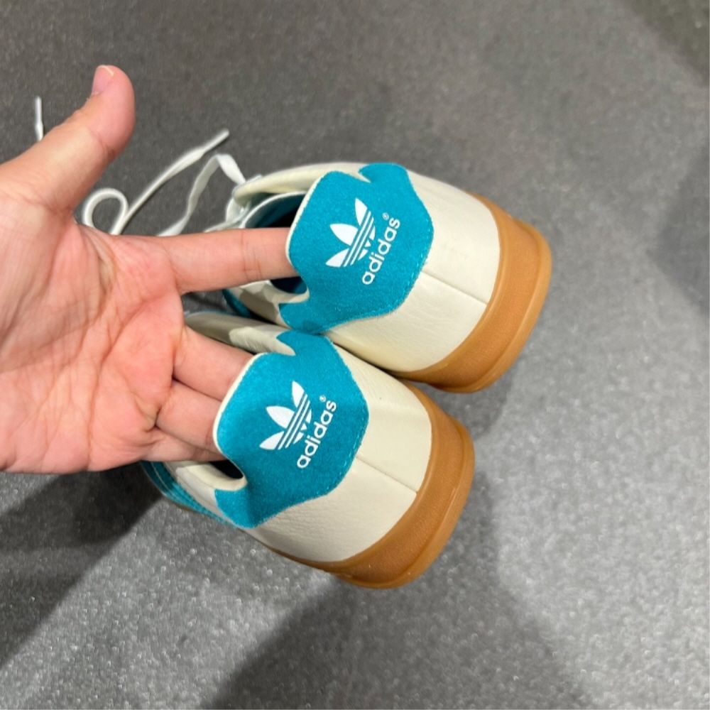 아디다스 오리지널스 가젤 인도어 화이트 블루 JI2583 - 상세 이미지 4