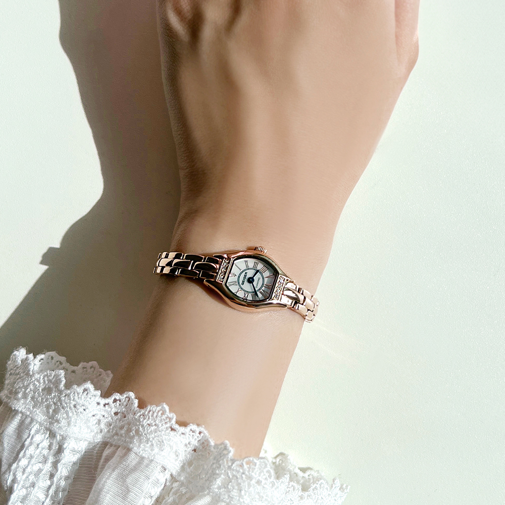 가이거시계 여성 메탈 큐빅 다이아 얇은 시계 팔찌 자개