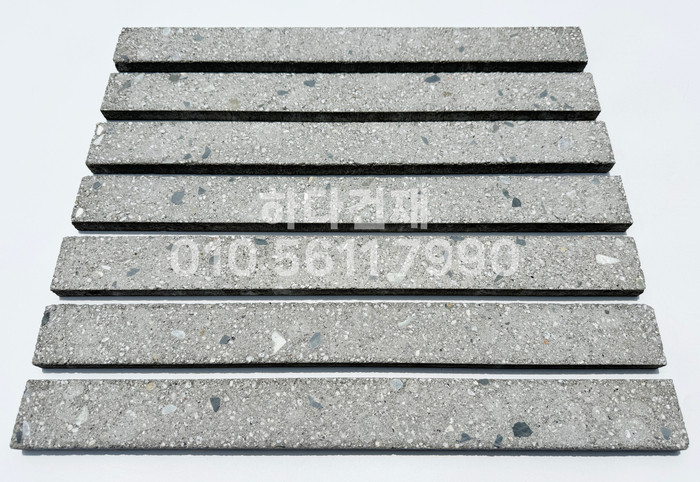 모노타일 롱와이드 500x50x17T 오석그레이 / 하다건재