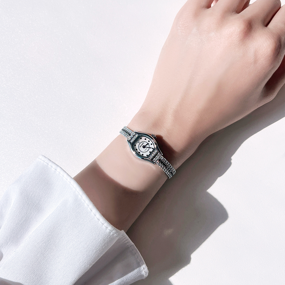 가이거시계 여성 메탈 큐빅 다이아 얇은 시계 팔찌 자개