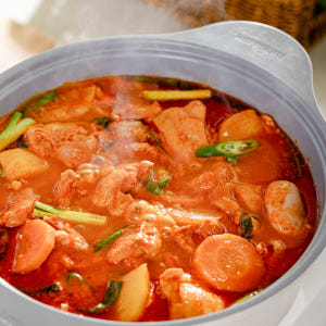형닭마켓 순살닭도리탕 매콤 담백한 닭볶음탕 캠핑음식 밀키트 600g 맛있게 먹은 솔직 후기 - 상품 이미지 2