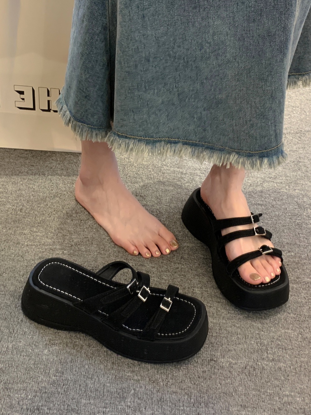 사각코 스트랩 샌들 슬리퍼 키높이 6cm 두꺼운 밑창 버클 3컬러 - 상세 이미지 3
