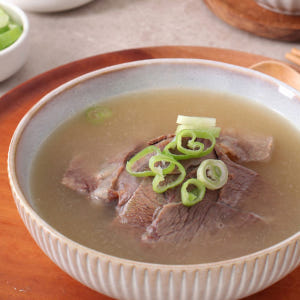 [센터합배송]고기듬뿍 나주곰탕 520g/대파넣은 맑은국물 아이아침 캠핑요... 맛있게 먹은 솔직 후기 - 상품 이미지 1