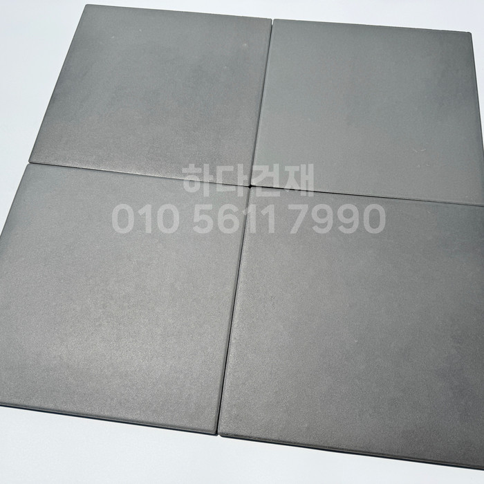 테라코타타일 300x300x11T 그레이 외벽 바닥타일 / 하다건재 점토타일 시공사례