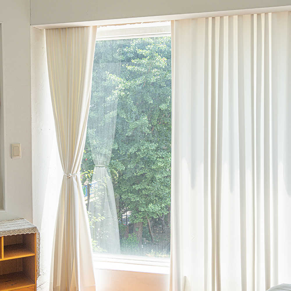 원단공장 국내산 퓨어화이트 화이트 나비주름 형상기억 암막커튼 가로 60 CM 맞춤제작