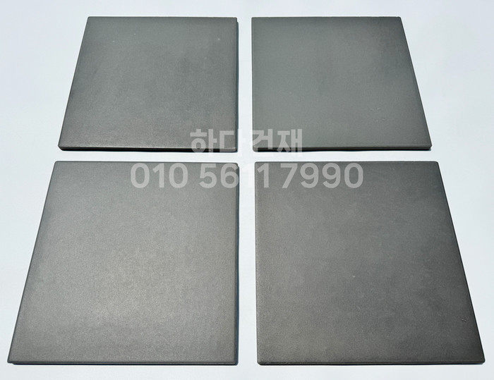 테라코타타일 300x300x11T 그레이 외벽 바닥타일 / 하다건재 점토타일 시공사례