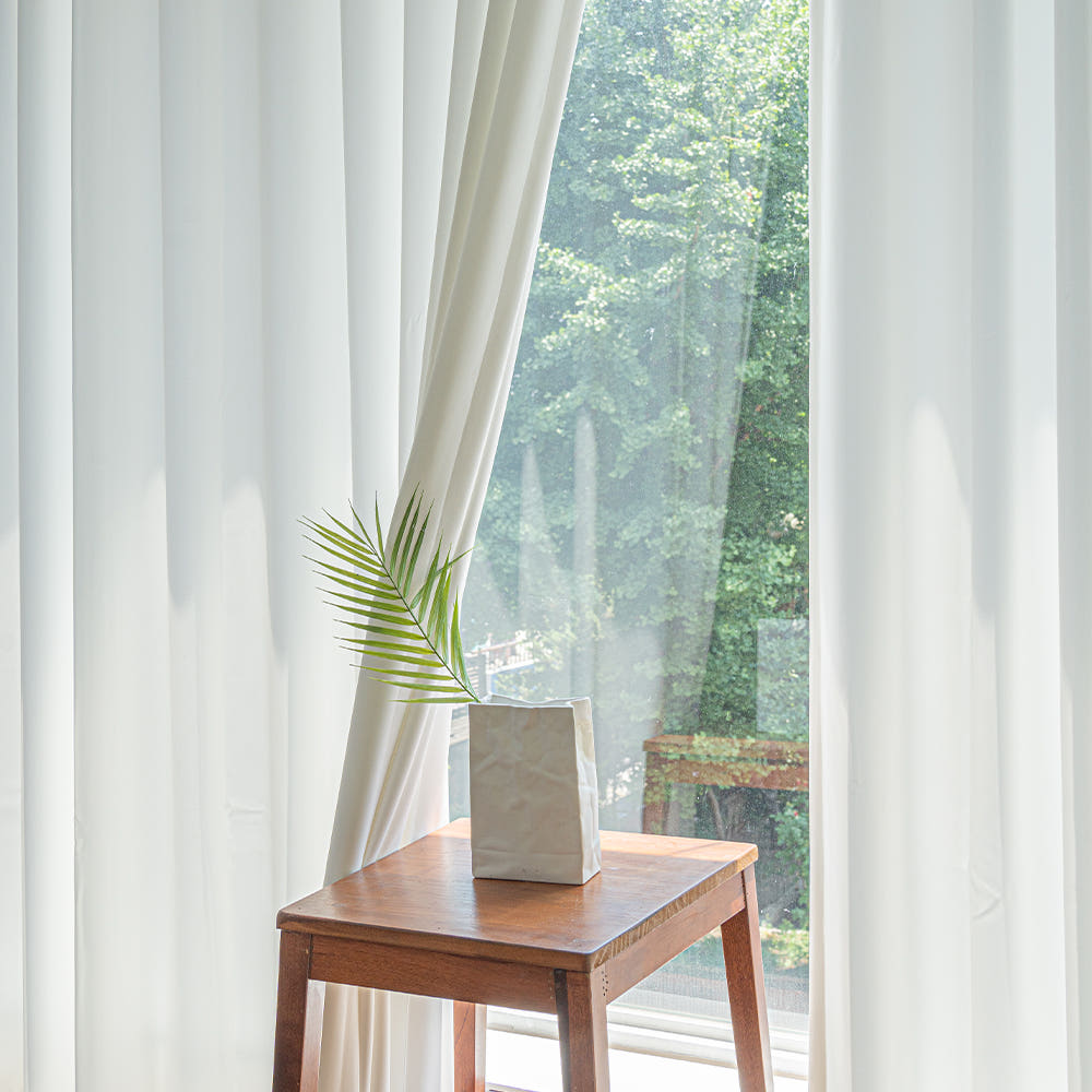 커튼 인테리어 완성 사진