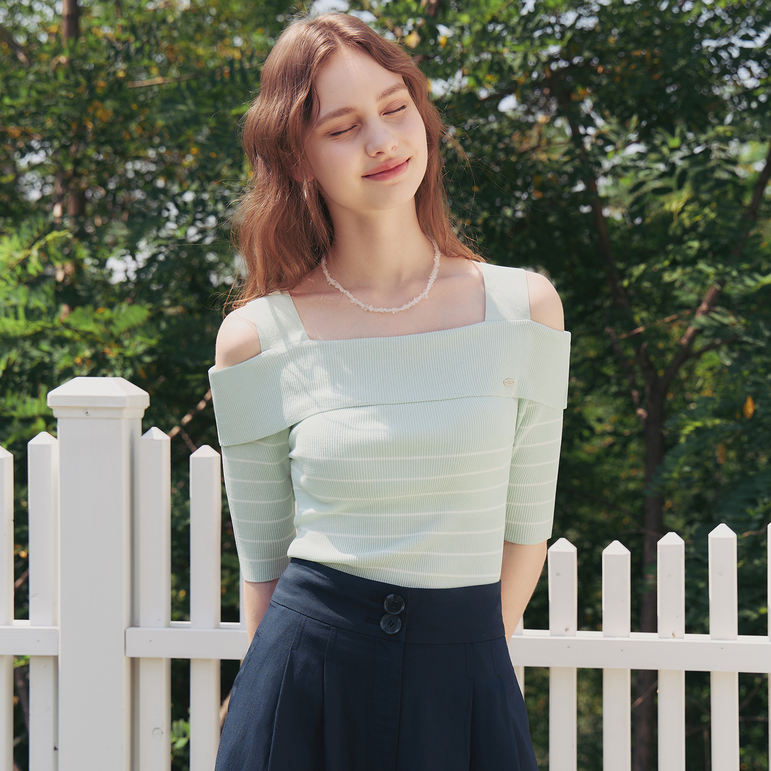 [한정수량특가][제로스트릿][3컬러] 로맨틱 스트라이프 오프숄더 스웨터 ROMANTIC STRIPE OFF SHOULDER SWEATER 이미지 2