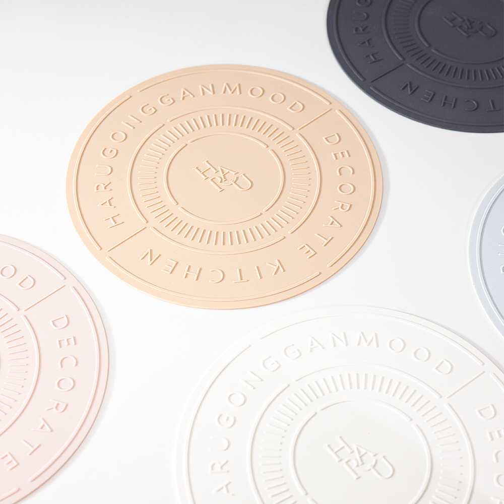 [네이버 단독구성] 하루의공간 레터링 인덕션 보호 실리콘 매트 2개 세트 대표 이미지