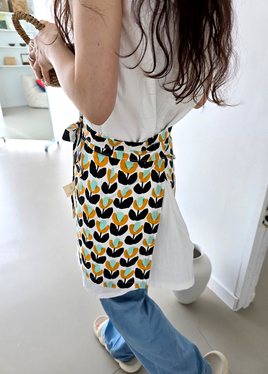 블랑쉬 라도노추추 블랙 튤립 에이프런 허리 앞치마 (자체제작)