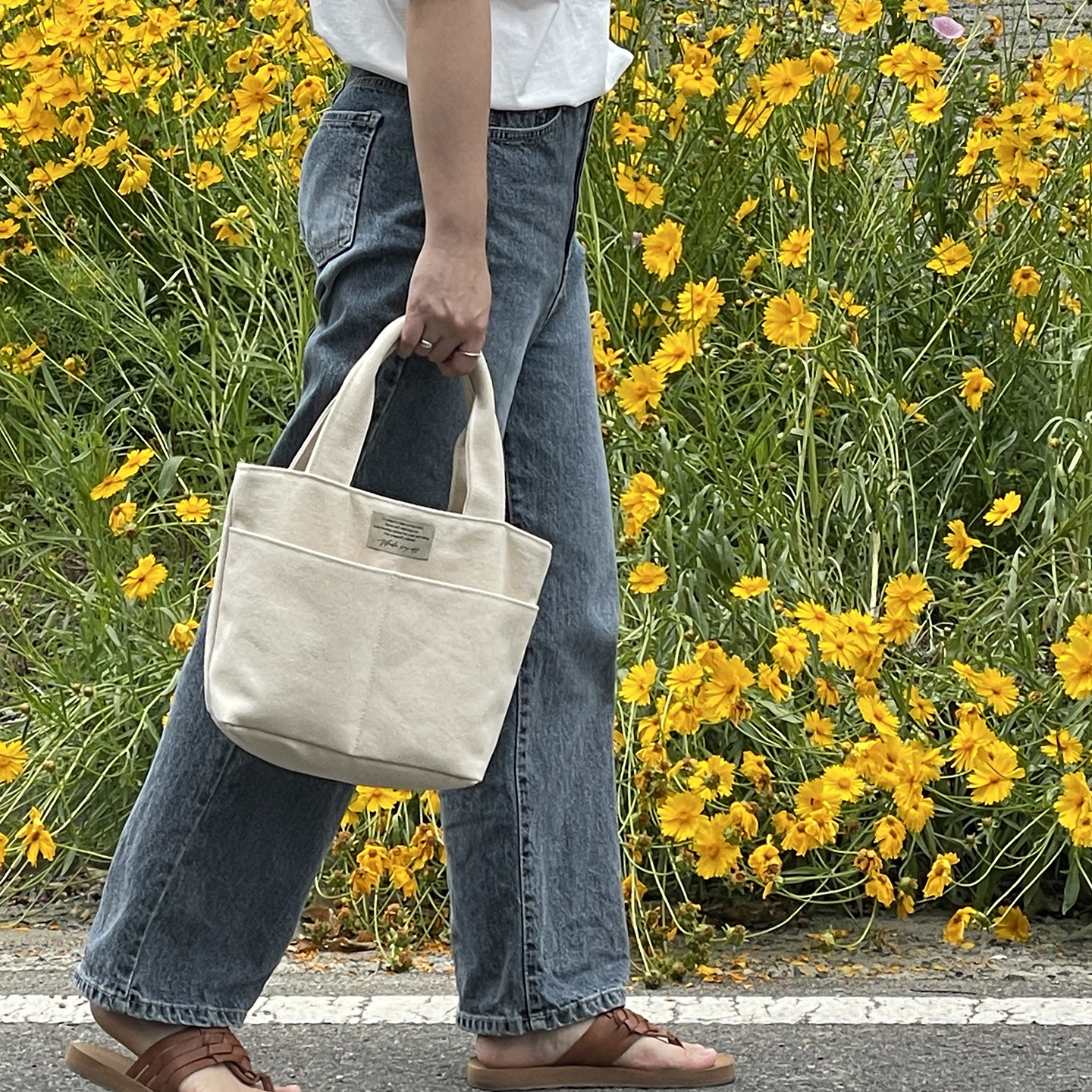 [홀데이오프] 코지 빌리지 토트 백 베이지 캔버스 에코 빈티지 데일리 출퇴근 가방 이미지 7