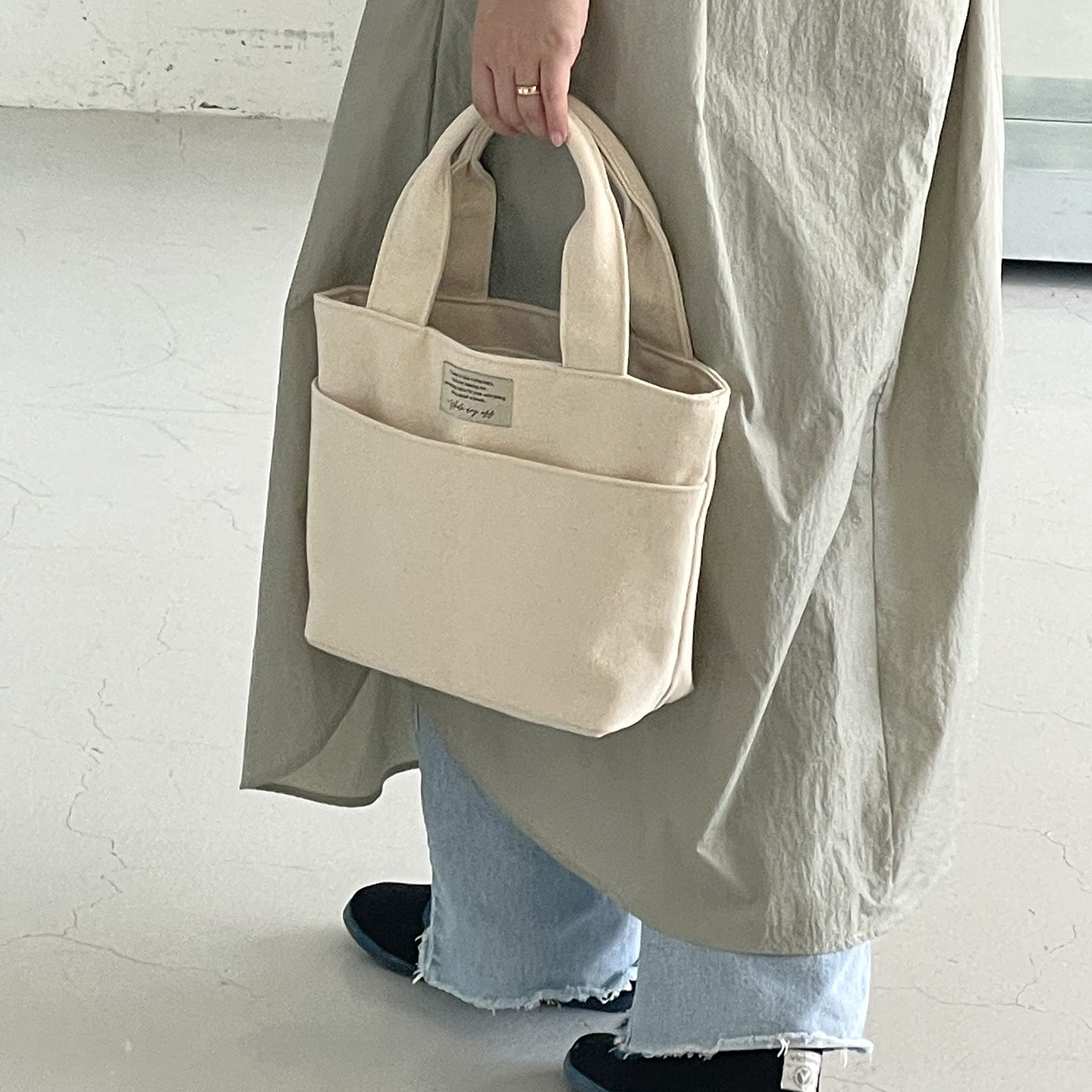[홀데이오프] 코지 빌리지 토트 백 베이지 캔버스 에코 빈티지 데일리 출퇴근 가방 - 상세 이미지 3