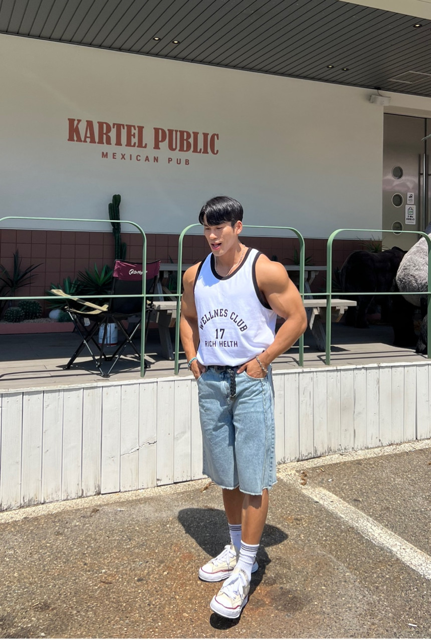 8B0F0CBA-7AF9-4193-A9FD-D033592771CC