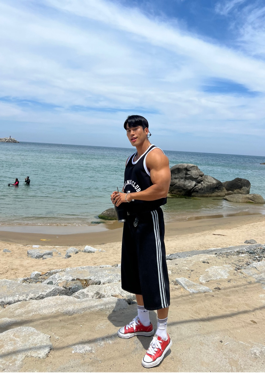 A14E8CC1-CD9B-4311-9BAC-1F250E90DB7E