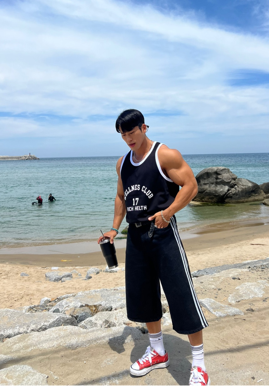 96D34A52-A56C-4097-9C6F-772C52245844