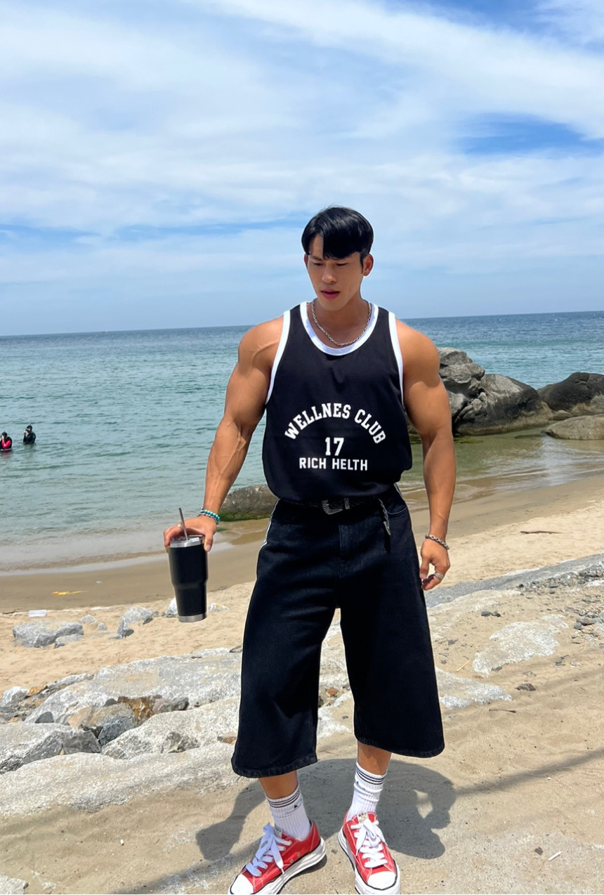 CBE5105B-E2CB-4641-888C-062DAAF4829D