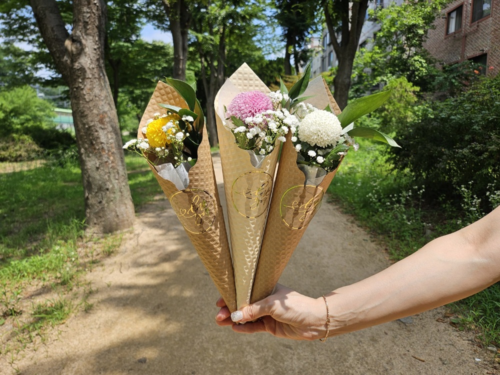 유스풀몰 망고(노랑)아이스크림 꽃다발 생화 꽃택배 꽃배달 싼곳 이미지 2