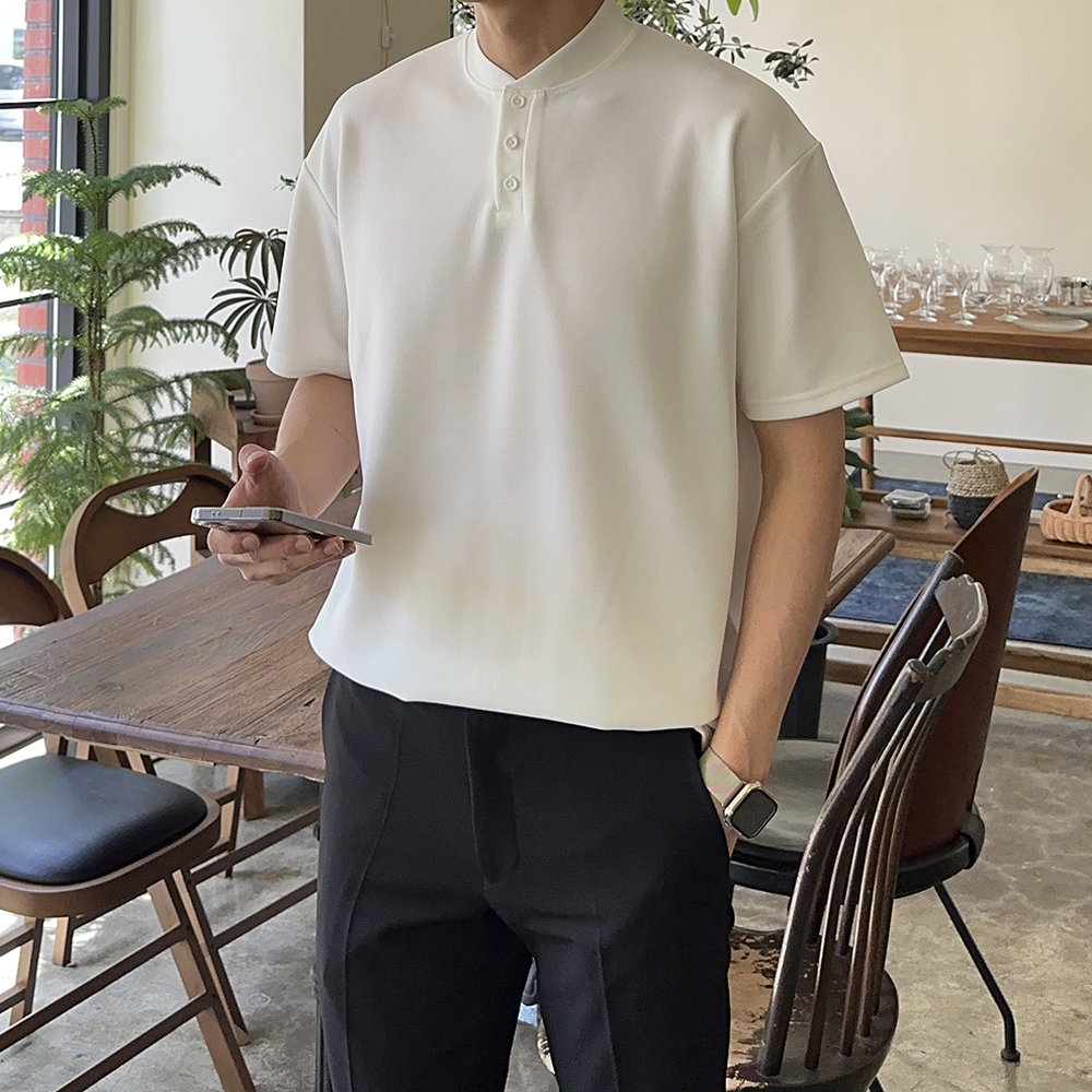 1+1 남자반팔티 오버핏 구김없는 차이나카라 헨리넥 반팔 - 상품 이미지