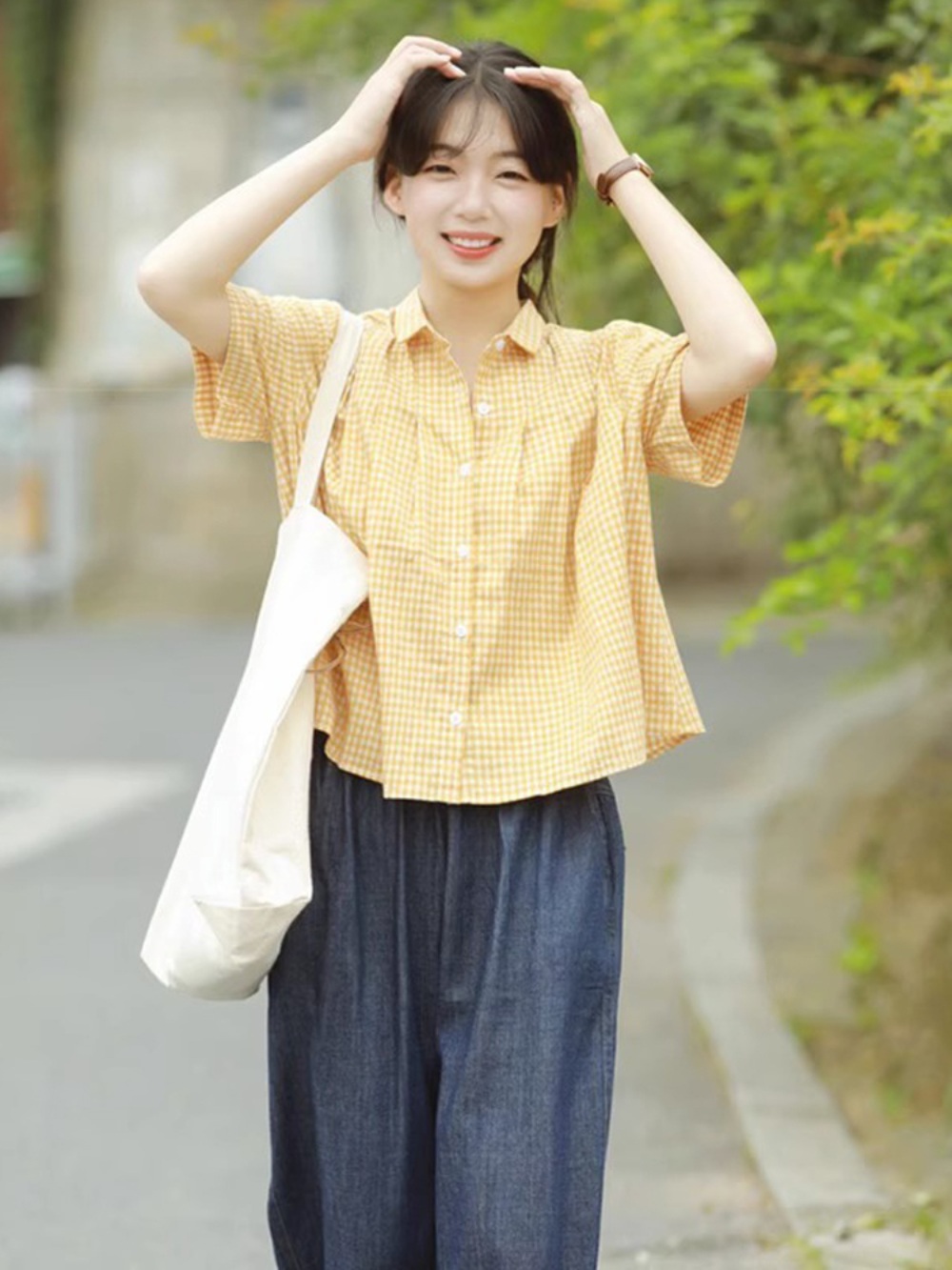 옐로우 체크 반팔 셔츠 짧은 일본풍 여자연예인 드라마 패션 코디 - 상세 이미지 4
