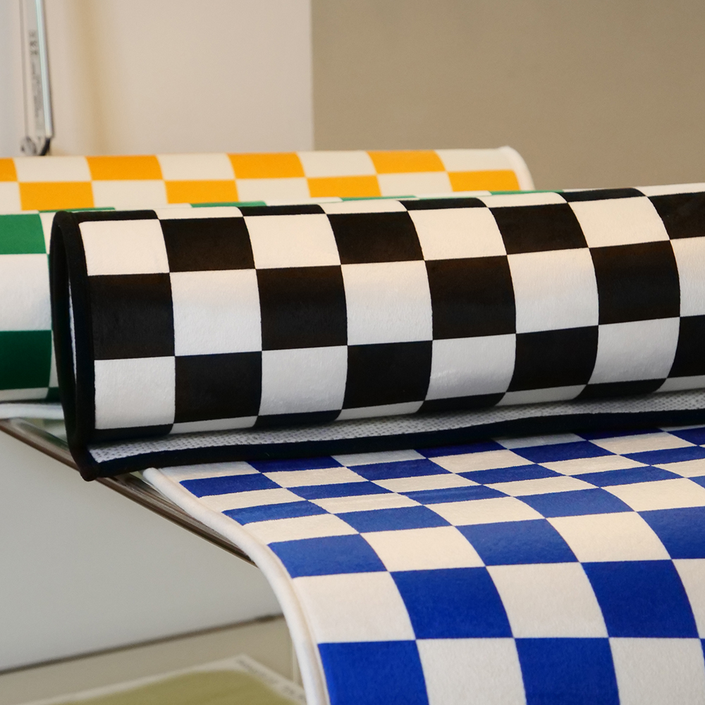 포시엘라 국내산 미니 러그 먼지없는 단모 워셔블 사계절 침대 인테리어 체커보드 러그 M