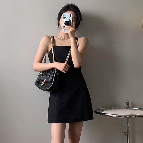 러블리해라 결혼식하객룩 미니 블랙 끈 나시원피스 이미지 6